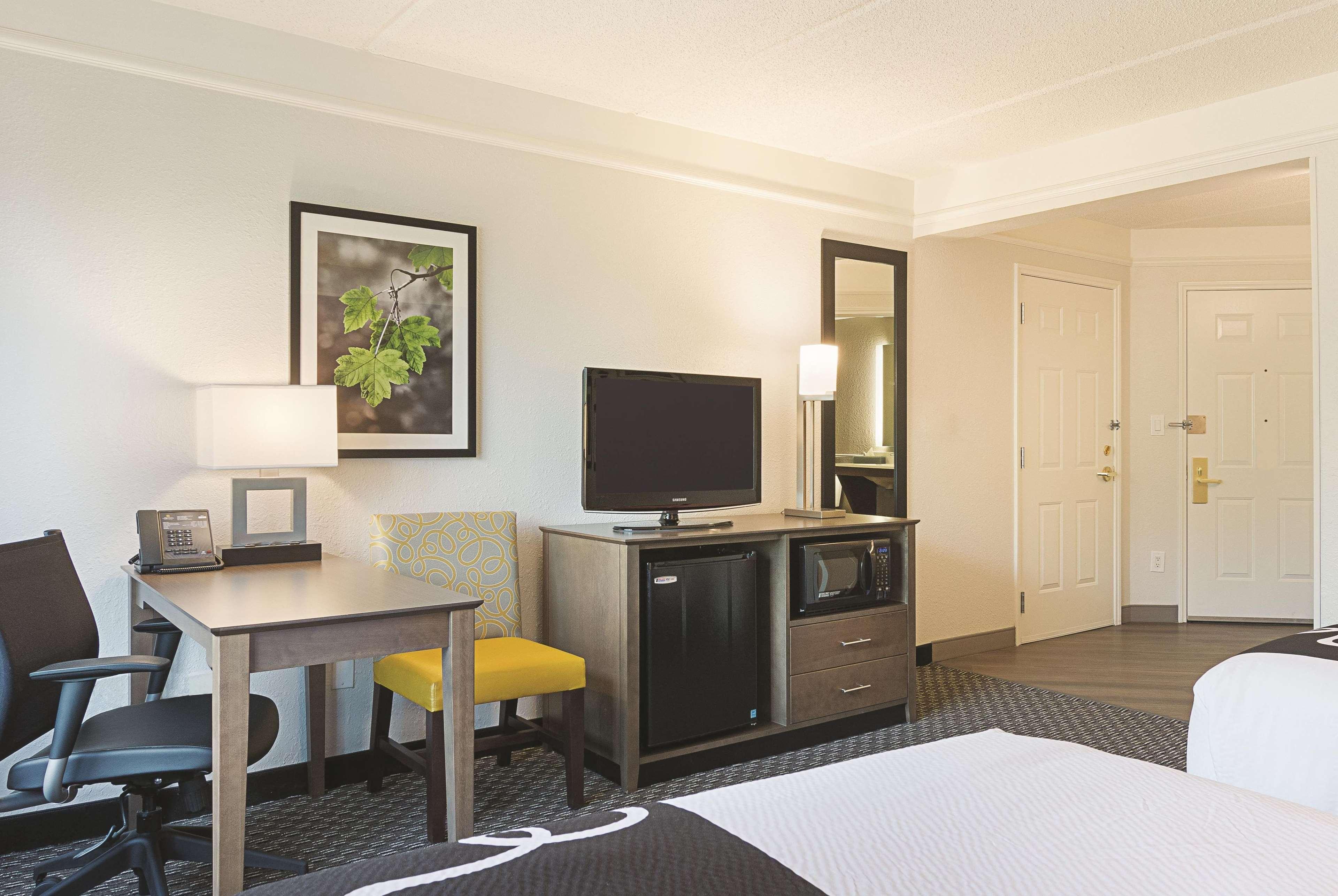 La Quinta By Wyndham Atlanta Perimeter Medical Hotel Sandy Springs Exterior foto