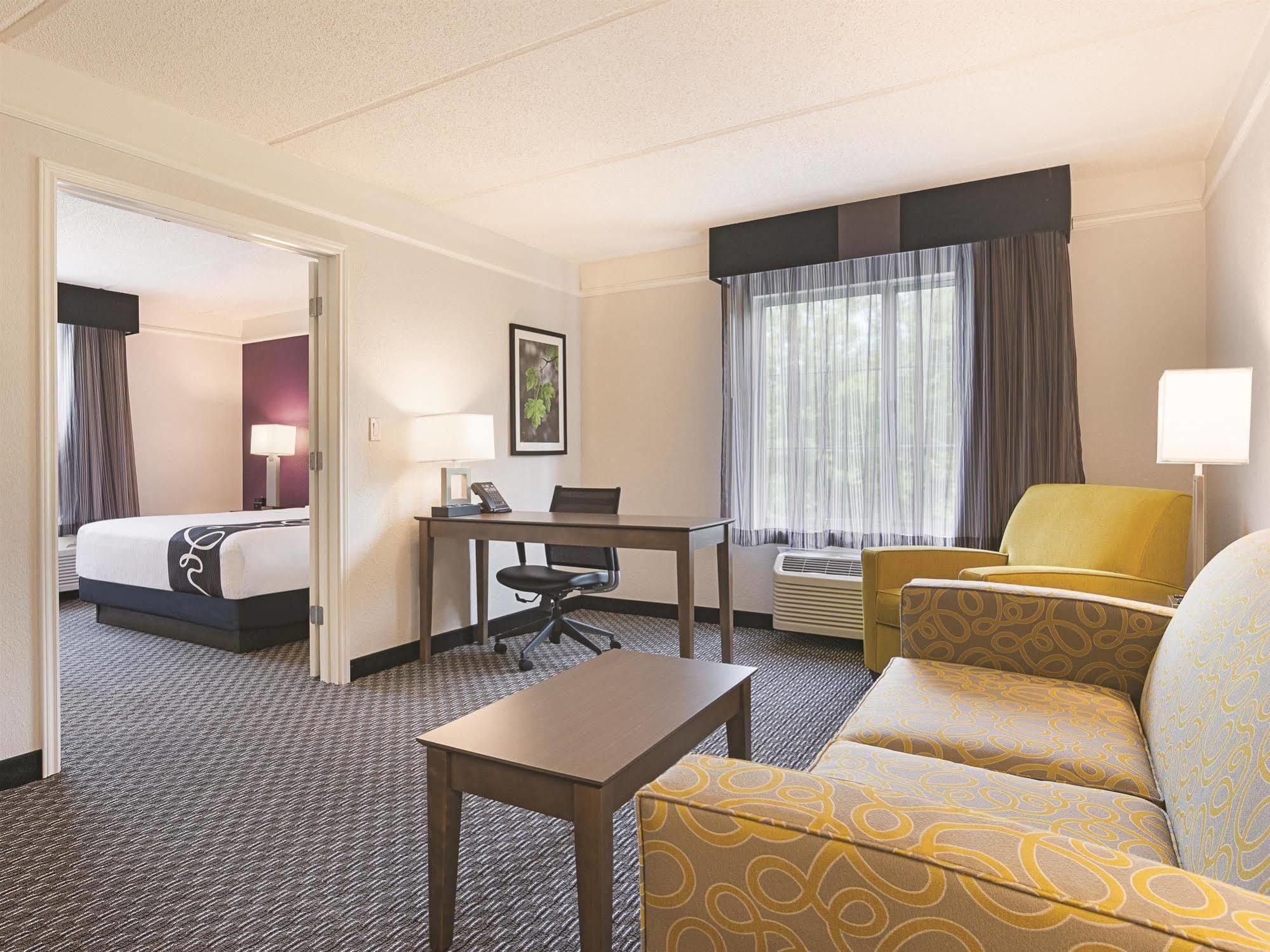 La Quinta By Wyndham Atlanta Perimeter Medical Hotel Sandy Springs Exterior foto
